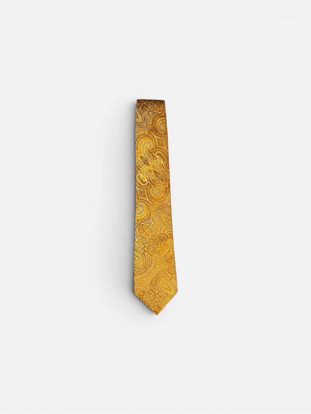 Sean John Fine Tailoring 100% Silk Yellow/Gold Paisley Necktie